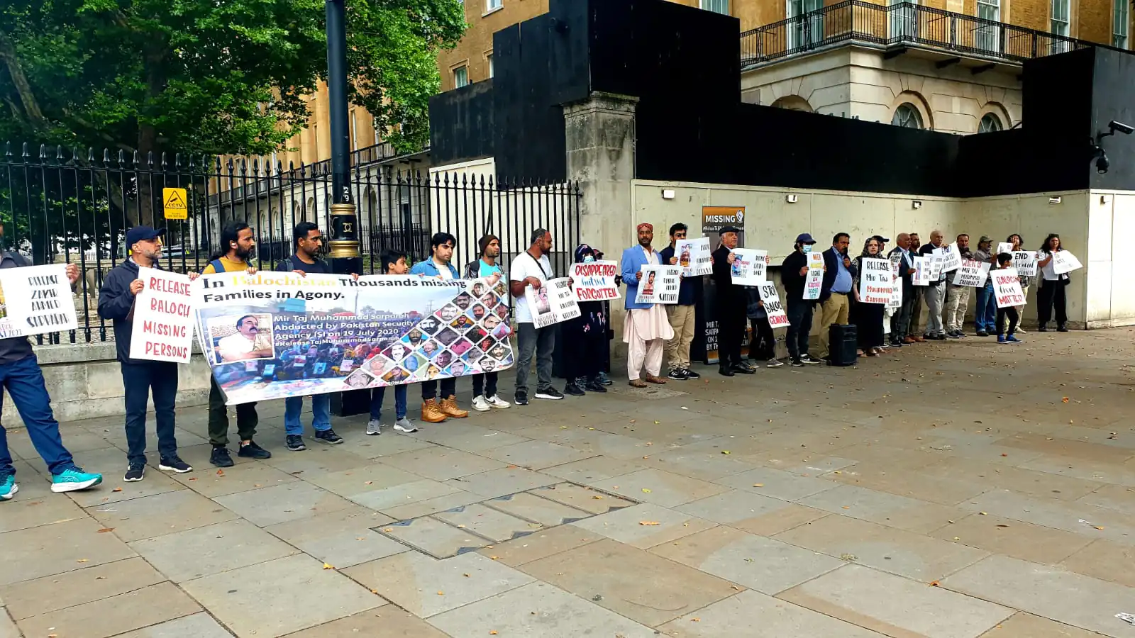 A peaceful demonstration was held yesterday outside 10 Downing Street to mark five years since the enforced disappearance of Mir Taj Muhammad Sarparah, and to demand the release of all Baloch missing persons and BYC. The protest was led by Salia Marri, the wife of Mir Taj Muhammad Sarparah, who was forcibly disappeared on 19 July 2020 from Karachi, by Pakistan’s intelligence agency, ISI. His fate and whereabouts remain unknown to this day.
